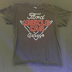 Ford black muscle car garage tee. Size M
